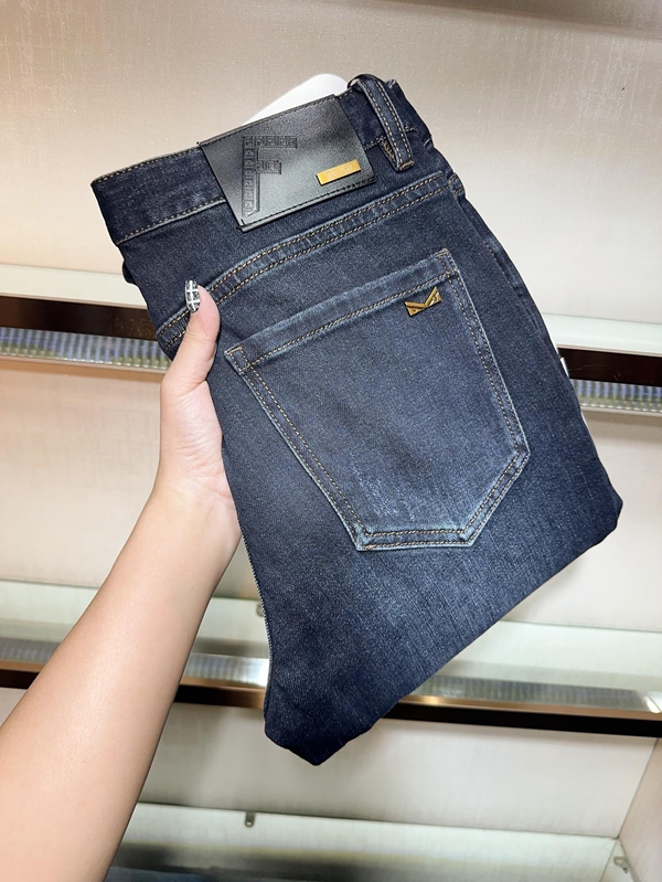 ブランドジーンズ素材ディテール